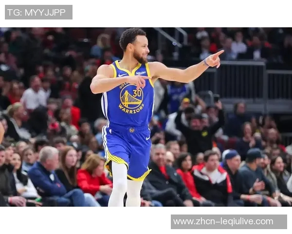 西部决赛第七场火箭对阵勇士的激烈较量回顾与分析